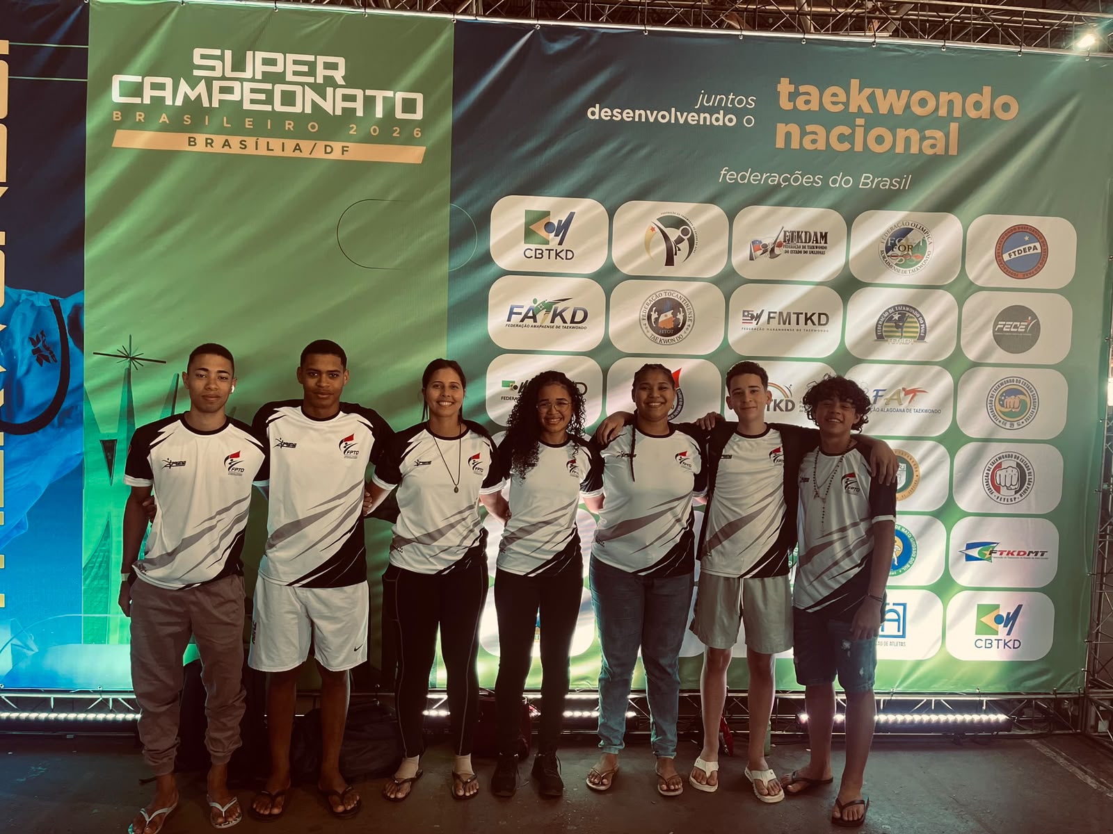Atletas de Caaporã se destacam no Super Campeonato Brasileiro de Taekwondo em Brasília