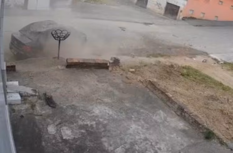 Motorista morre após carro colidir com estrutura de concreto no Brejo Paraibano