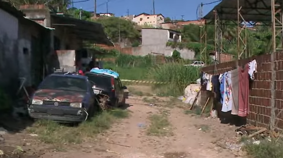 Corpo de homem é encontrado com mãos e pés amarrados na comunidade Saturnino de Brito, em João Pessoa