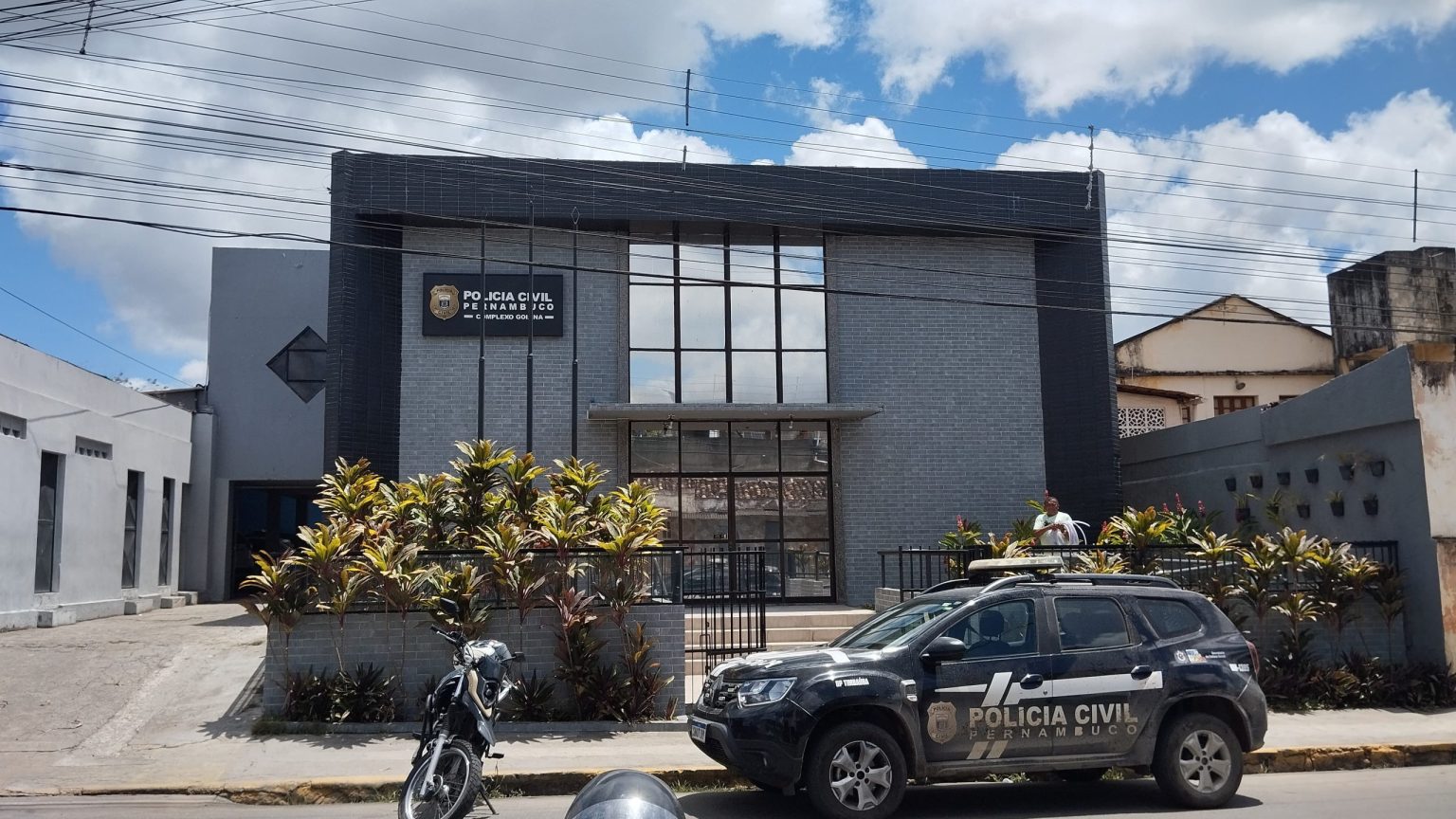 Adolescente de 15 anos é assassinado a tiros enquanto tomava banho em rio, em Goiana