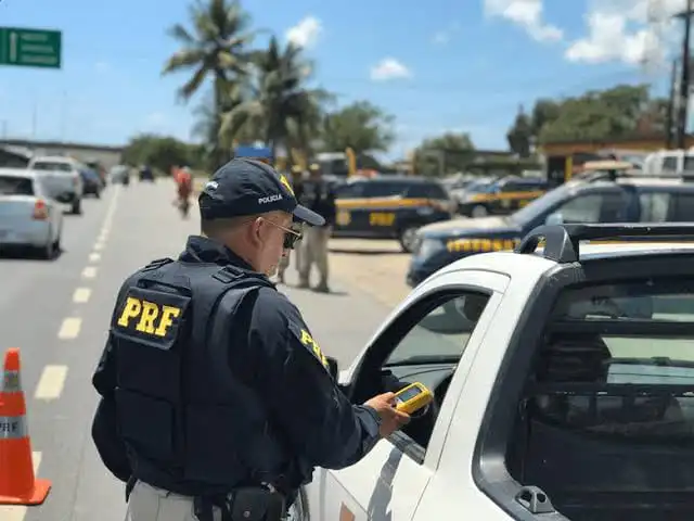 PRF intensifica fiscalização durante Operação Finados em Pernambuco